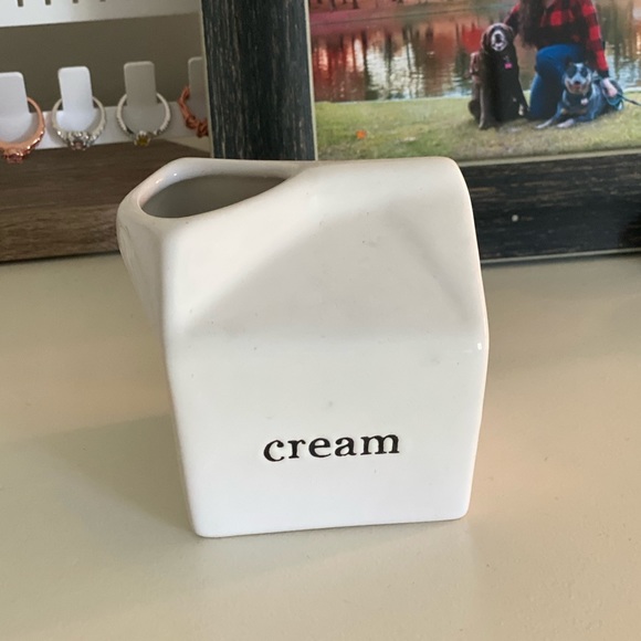 “Cream” Cream Pourer / Milk Carton / Bud Vase - Picture 2 of 5